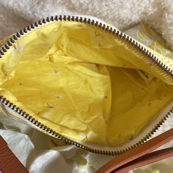 JANA🌼LAM HAWAII💕 - Picture 5 of 11